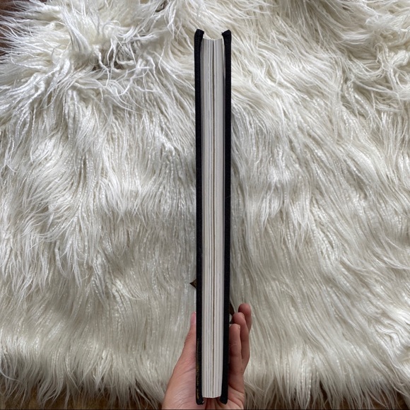 BROOKS BROTHERS “Generations of Style” decor book - Picture 15 of 16